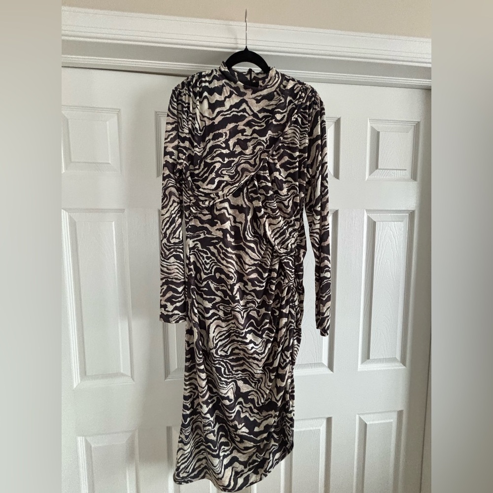 H&M | Brown and White Marble Print Dress, Size XL